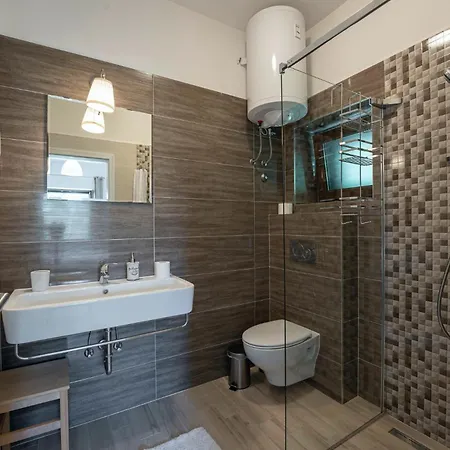 Valade In - Haus Fuer 6 Personen